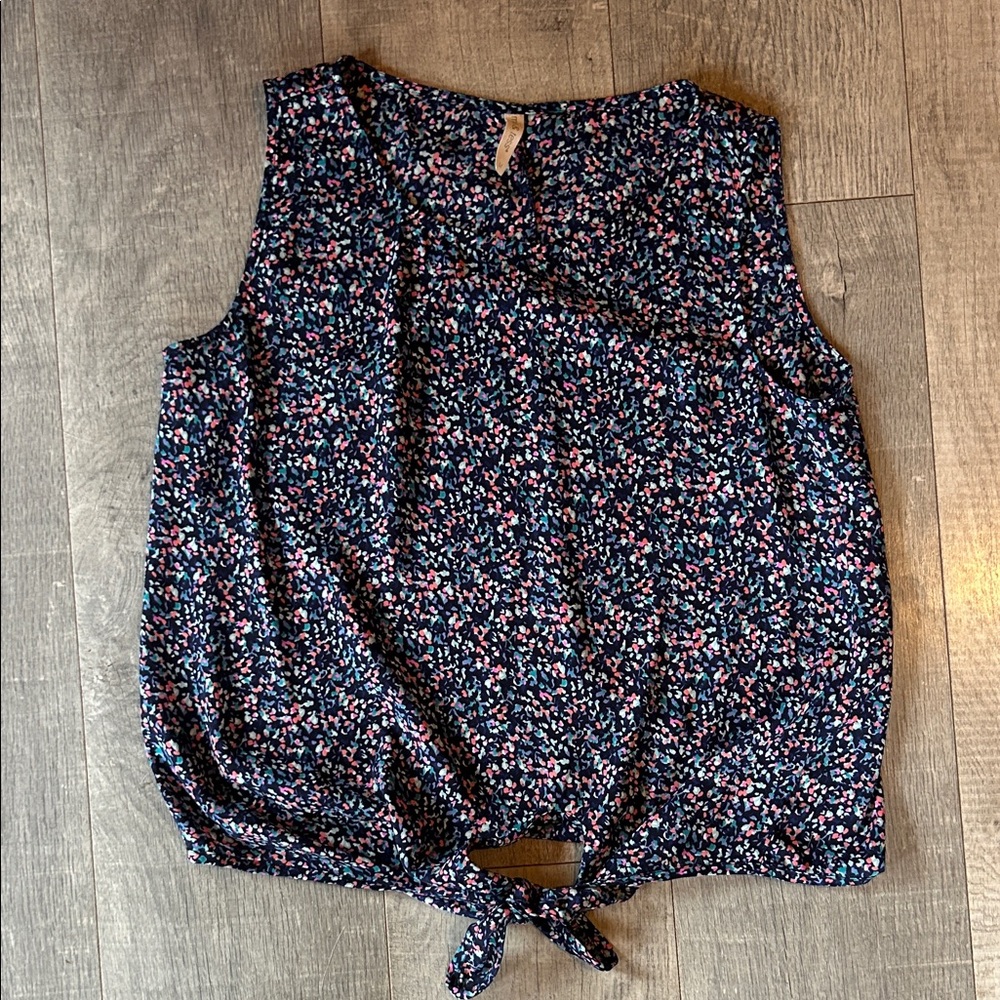 Floral Sleeveless Tie-Front Blouse